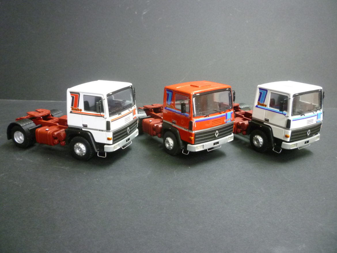 Camion Miniature Berliet GR 280 Transport De Bois Avec Grue - Échelle 1:43 - Métal - Modèle De Collection (BER36)